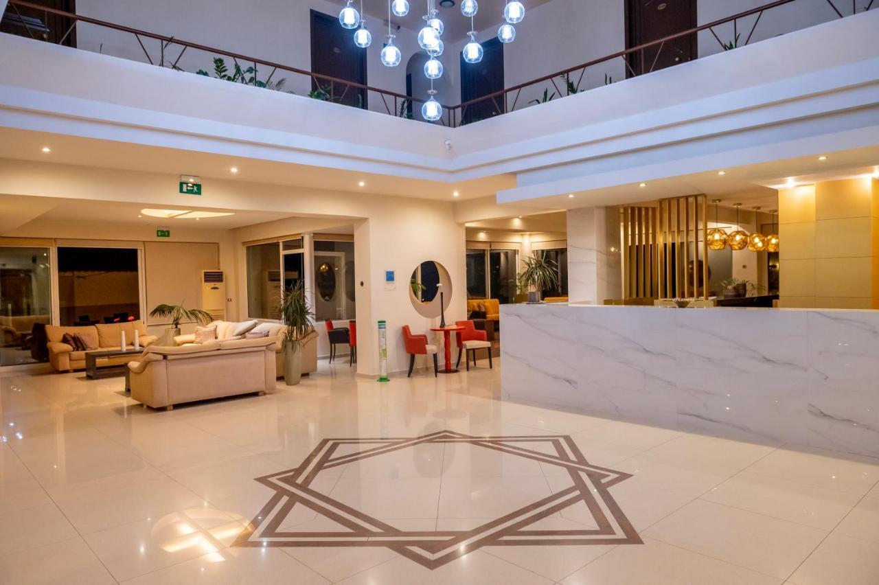 Eurohotel Theo Hotel Agia Marina Dış mekan fotoğraf