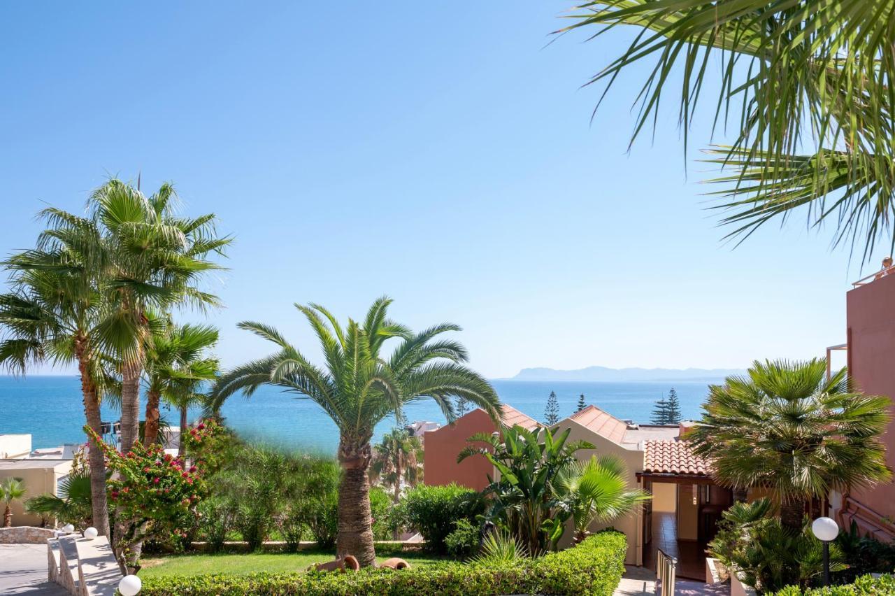 Eurohotel Theo Hotel Agia Marina Dış mekan fotoğraf