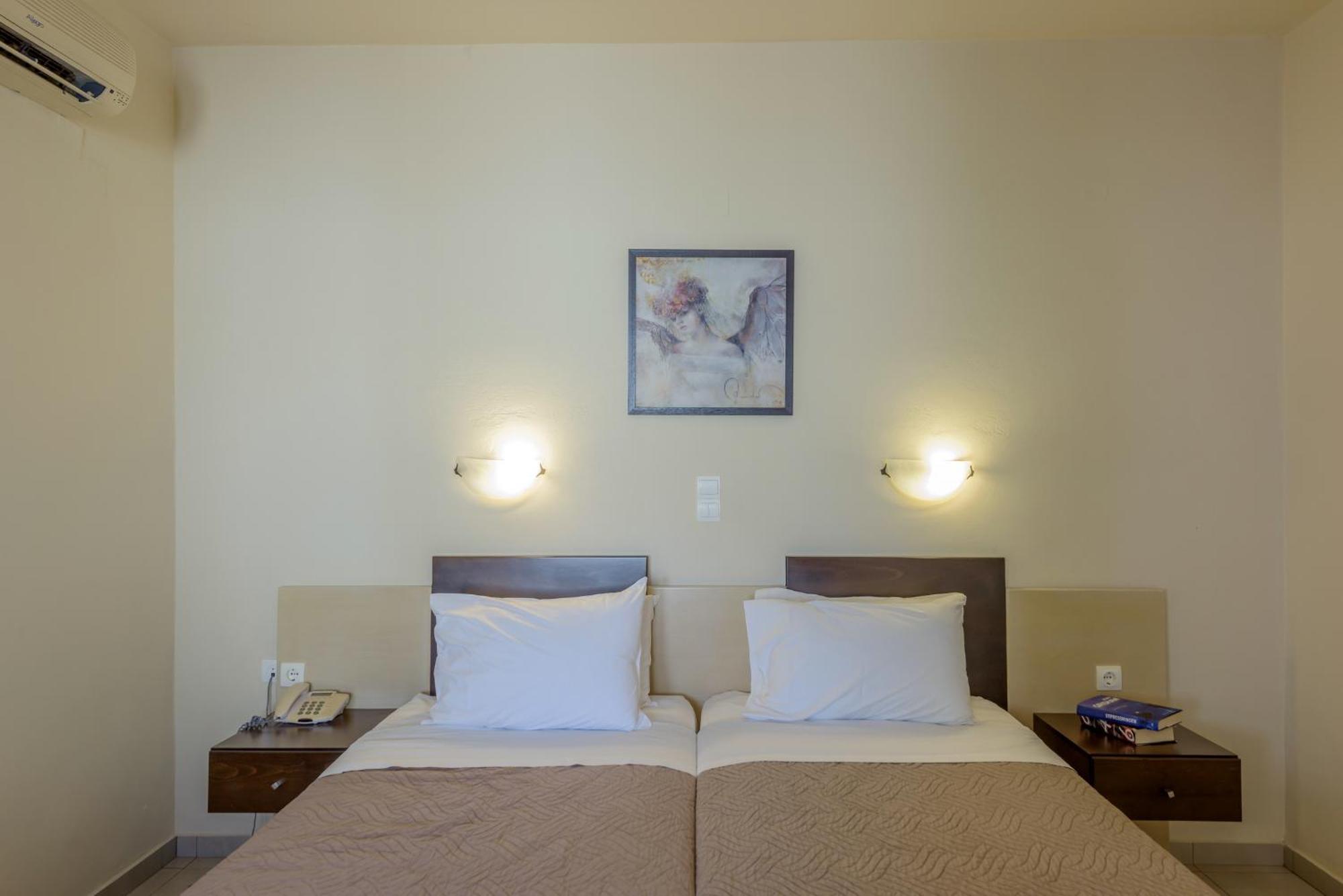 Eurohotel Theo Hotel Agia Marina Dış mekan fotoğraf