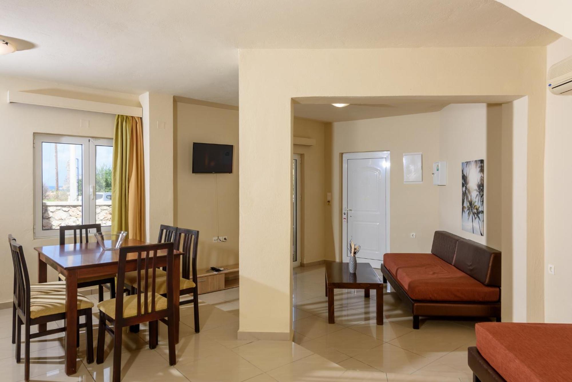 Eurohotel Theo Hotel Agia Marina Dış mekan fotoğraf