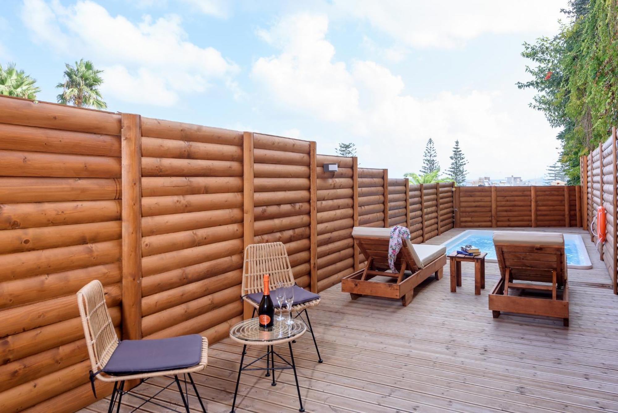 Eurohotel Theo Hotel Agia Marina Dış mekan fotoğraf